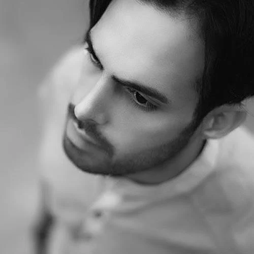 دانلود آهنگ ماهان بهرام خان دارم میمیرم